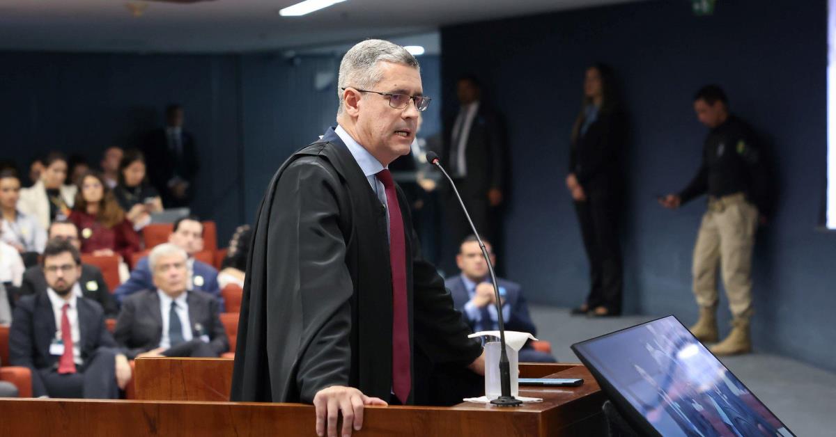 Advogado de Ramagem diz que indícios são “extremamente tímidos”