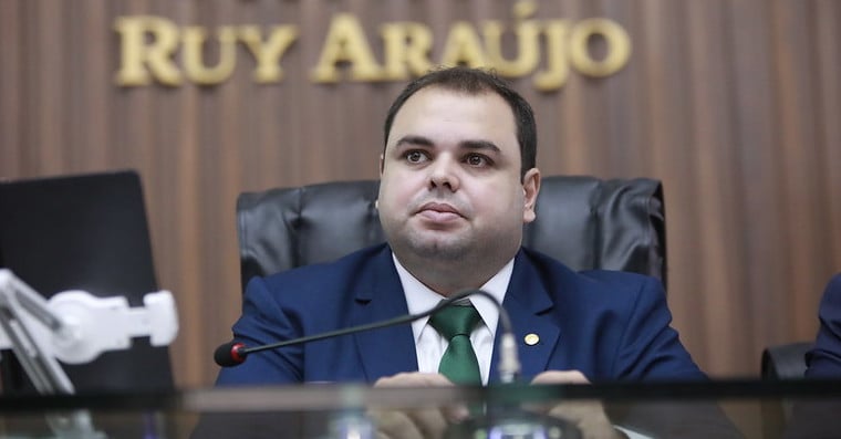 Assembleia do AM pede ao STF que valide a reeleição de seu presidente