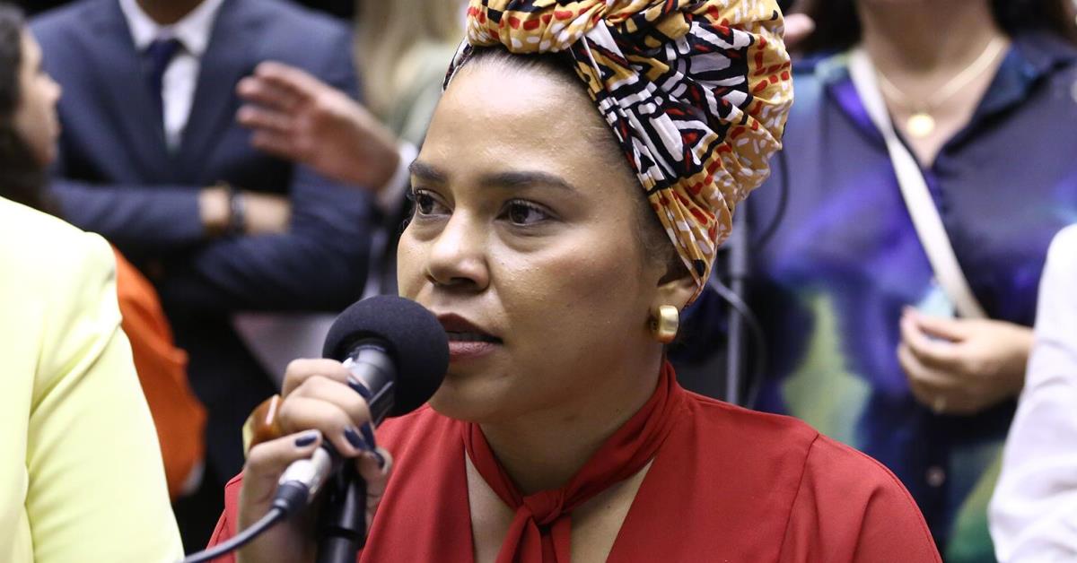 Câmara aprova criação do Dia Nacional dos Congados e Reinados