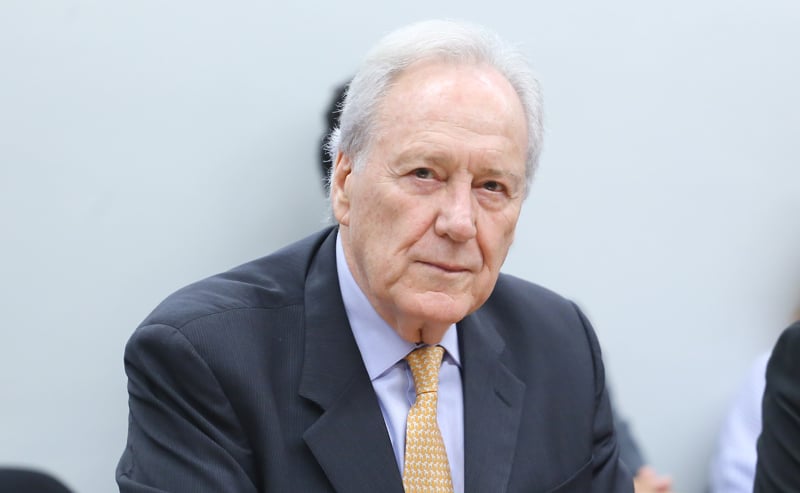 Lewandowski se antecipou e se ofereceu para comparecer à comissão no dia 29 de abril.