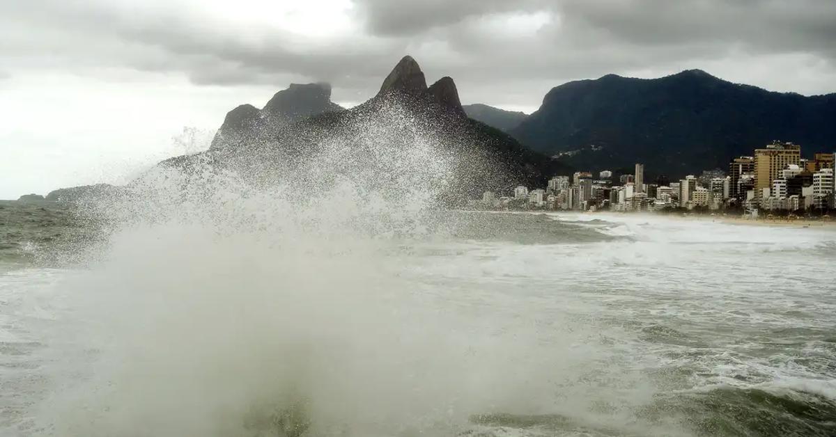 Câmara retoma votações com Lei do Mar e outras dez propostas na pauta