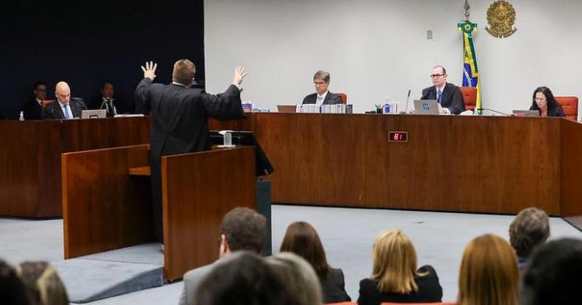 Como será o segundo dia de análise da denúncia contra Bolsonaro