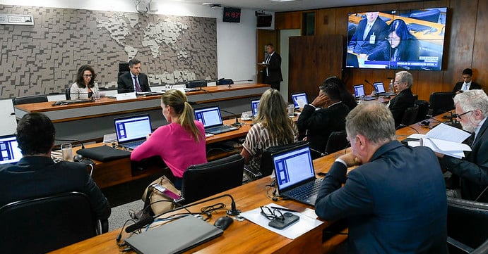 Conselho de Comunicação discute celular em escola e vídeo sob demanda