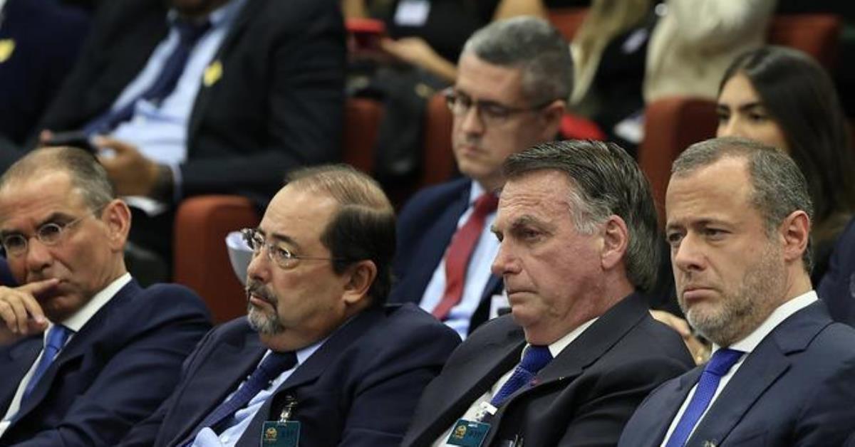 Defesa de Braga Netto: “Mauro Cid é mentiroso”