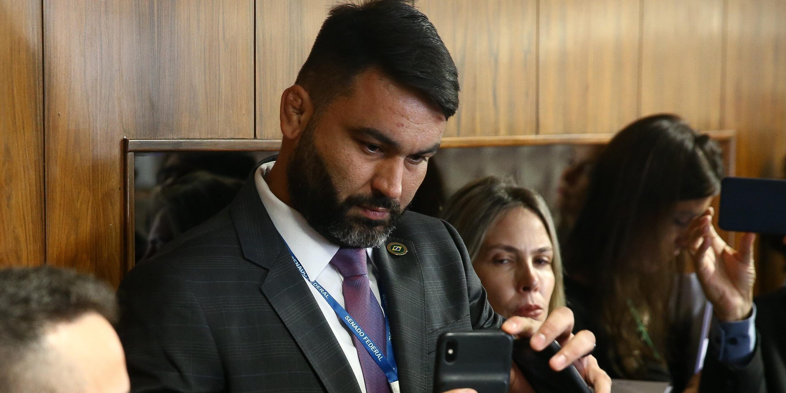 Defesa de Léo Índio confirma que ele está na Argentina