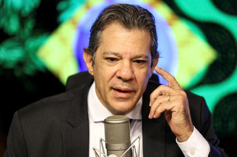 O ministro da Fazenda, Fernando Haddad, vai a Paris neste domingo (30).