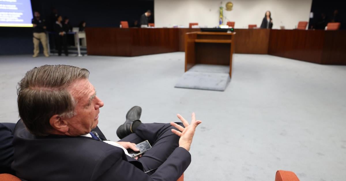 Golpe de Estado: por que caso de Bolsonaro está na 1ª Turma, e outros no plenário do STF?