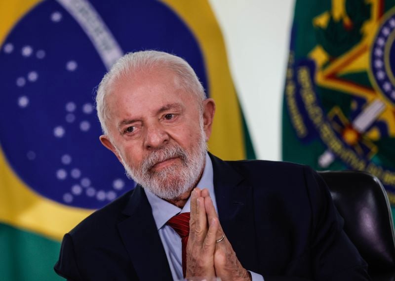 Lula assina MP do programa de crédito consignado para CLT