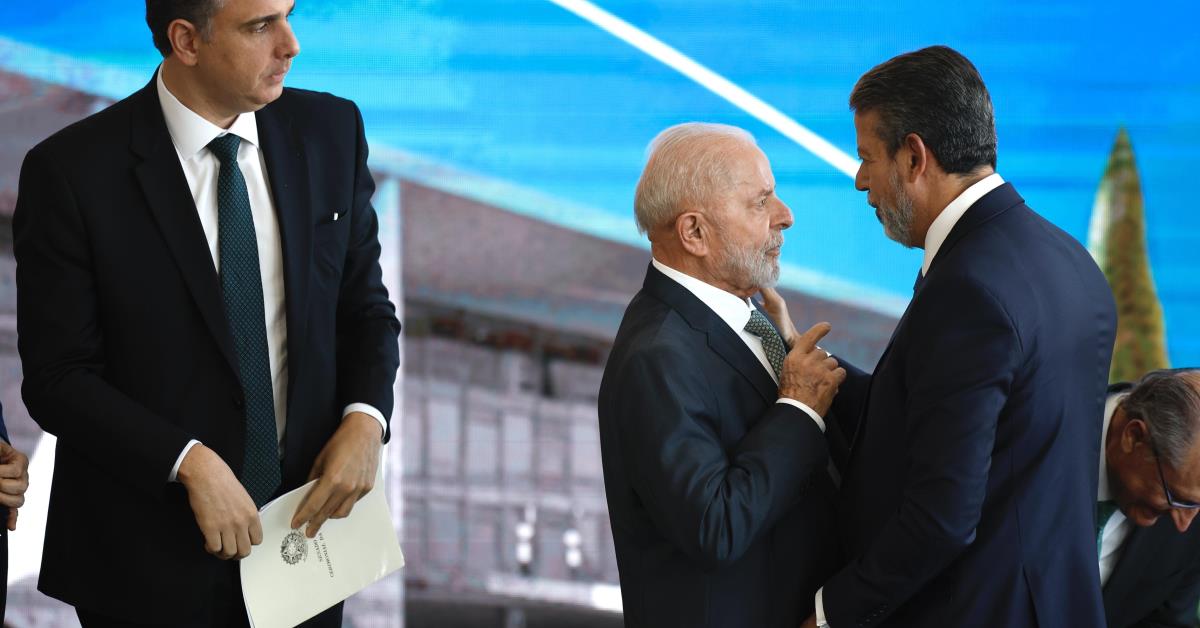 Lula explica presença de Lira e Pacheco no Japão: “Rei é sempre rei”