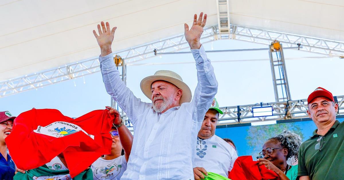Lula questiona preço do ovo: “Galinha não está cobrando caro”