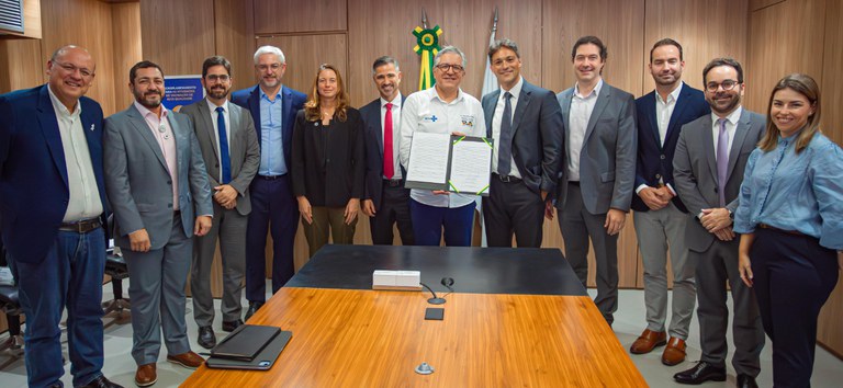 Ministério da Saúde viabiliza tratamento inovador no SUS para crianças com AME. Pela primeira vez, será ofertada uma terapia gênica na rede pública