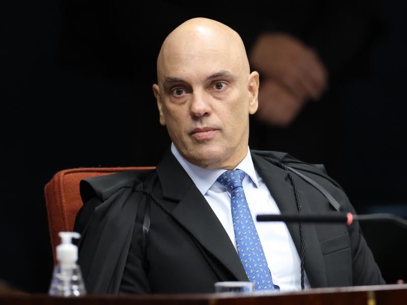 Ministro retomou a leitura após manifestação no plenário