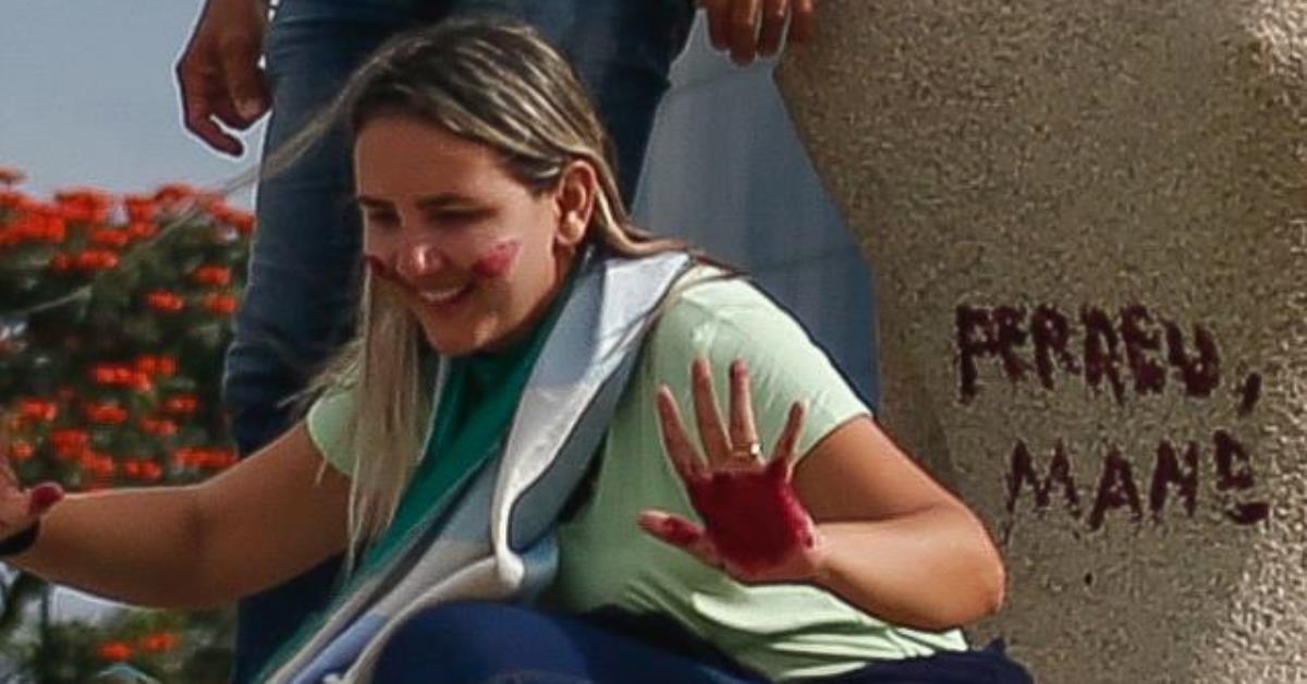 Moraes propõe 14 anos a ré que pichou “perdeu, mané” no STF