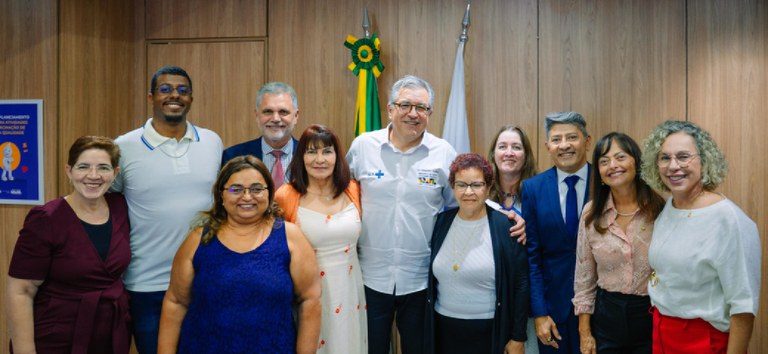 Não se melhora a saúde sem valorizar a enfermagem brasileira, ressalta Padilha