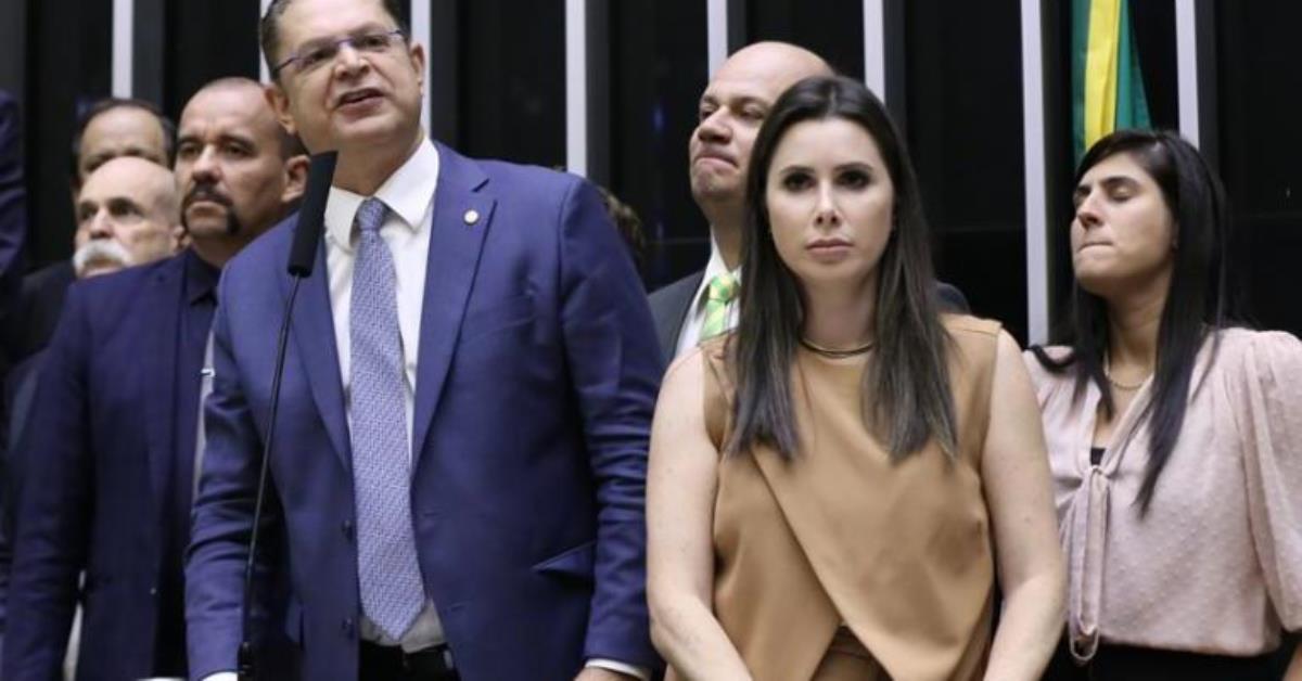 Oposição aumenta pressão para livrar Bolsonaro e réus do 8 de janeiro