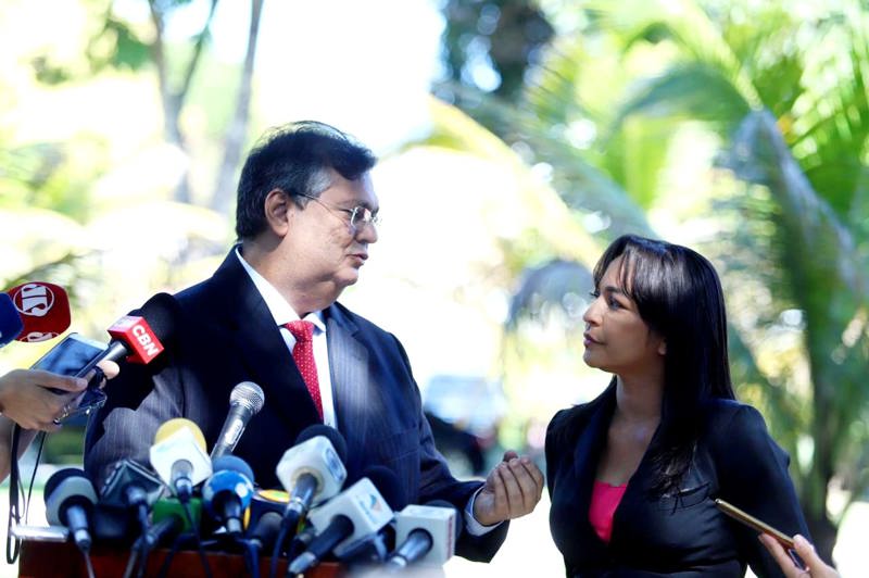 Flávio Dino, o autor, e Eliziane Gama, a relatora na CCJ