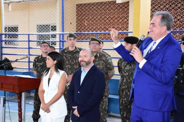 Desembargador Fred fala da conscientização cívica para estudantes 