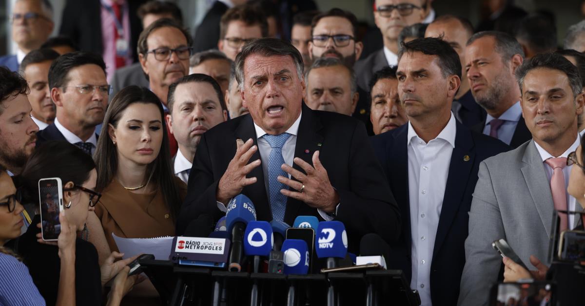 Réu, Bolsonaro ataca Moraes e defende anistia para “pacificar o país”