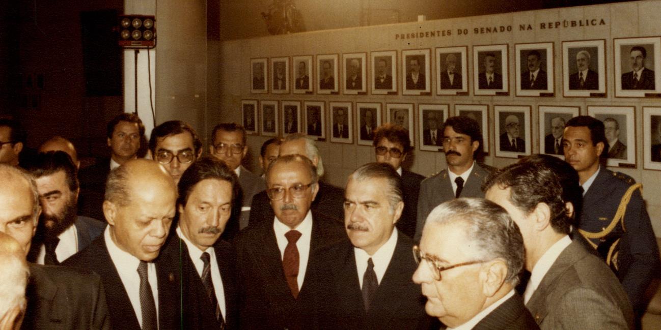 Senado homenageia José Sarney pelos 40 anos de redemocratização