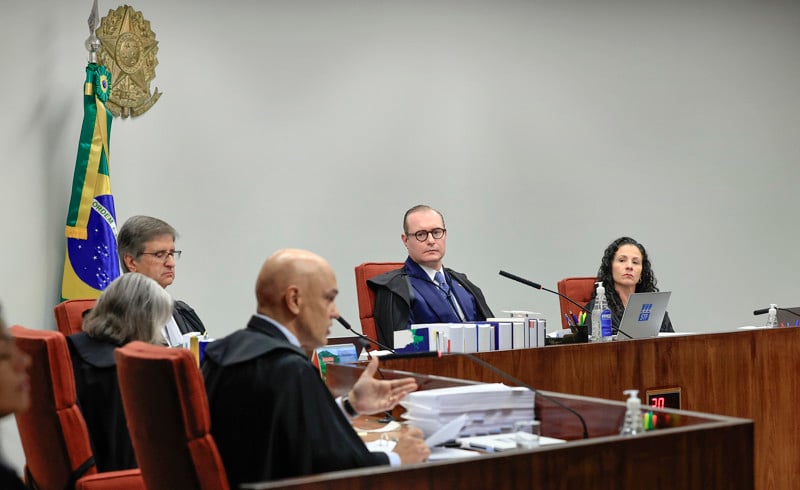 Ministros da Primeira Turma do STF devem ler seus votos nesta quarta-feira (26)