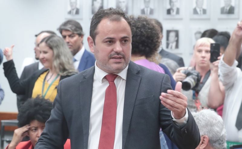 O deputado Glauber Braga (Psol-RJ) responde por suposta quebra de decoro no Conselho de Ética.