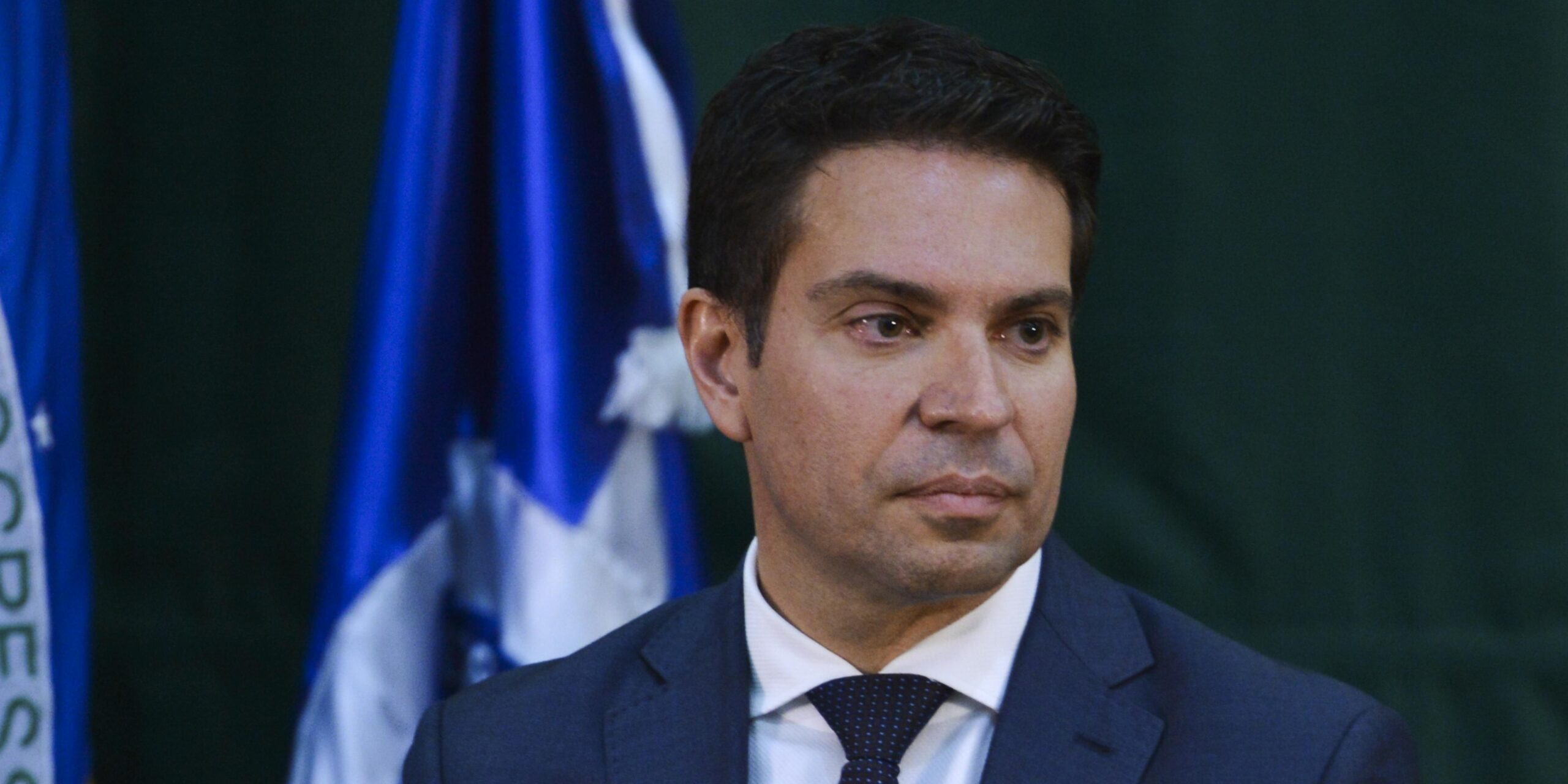 Apenas parte do processo contra Ramagem poderá ser suspensa, diz Zanin