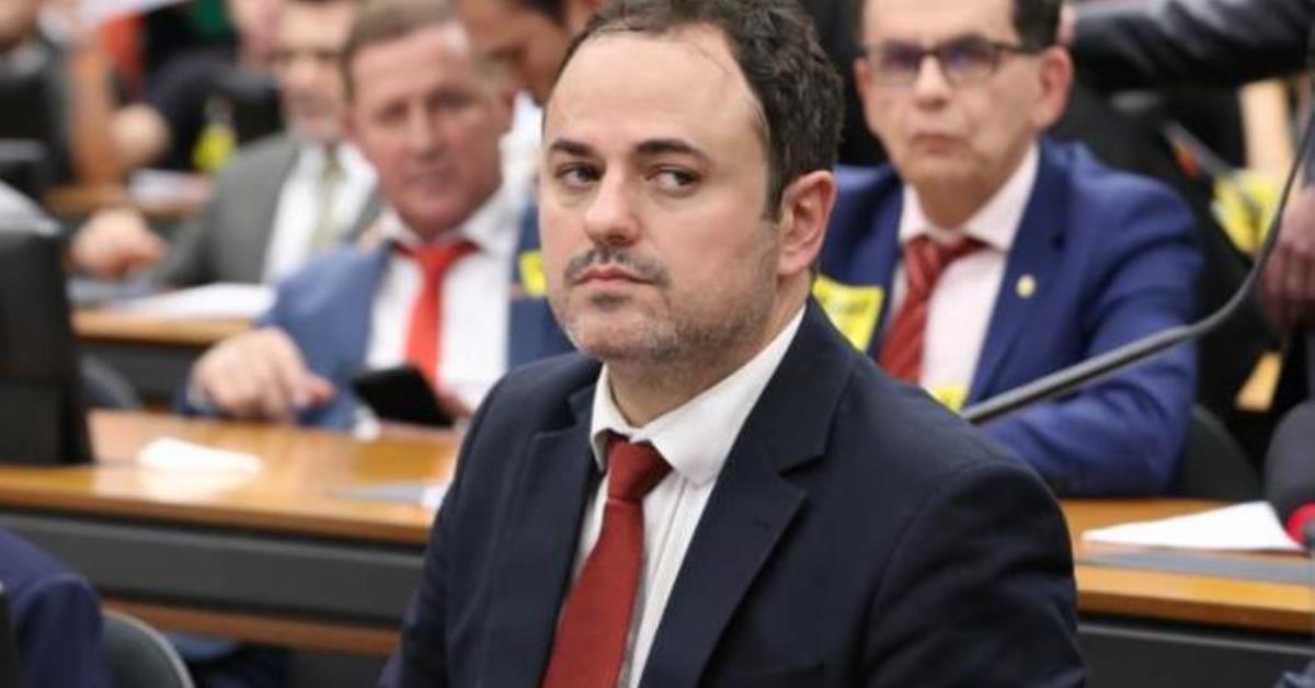 “Arthur Lira tem muito poder, mas não pode tudo”, diz Glauber Braga