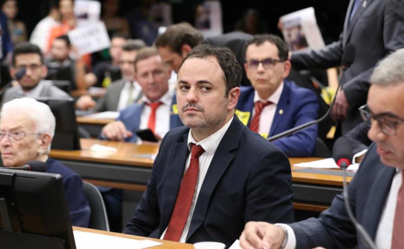 Deputado Glauber Braga