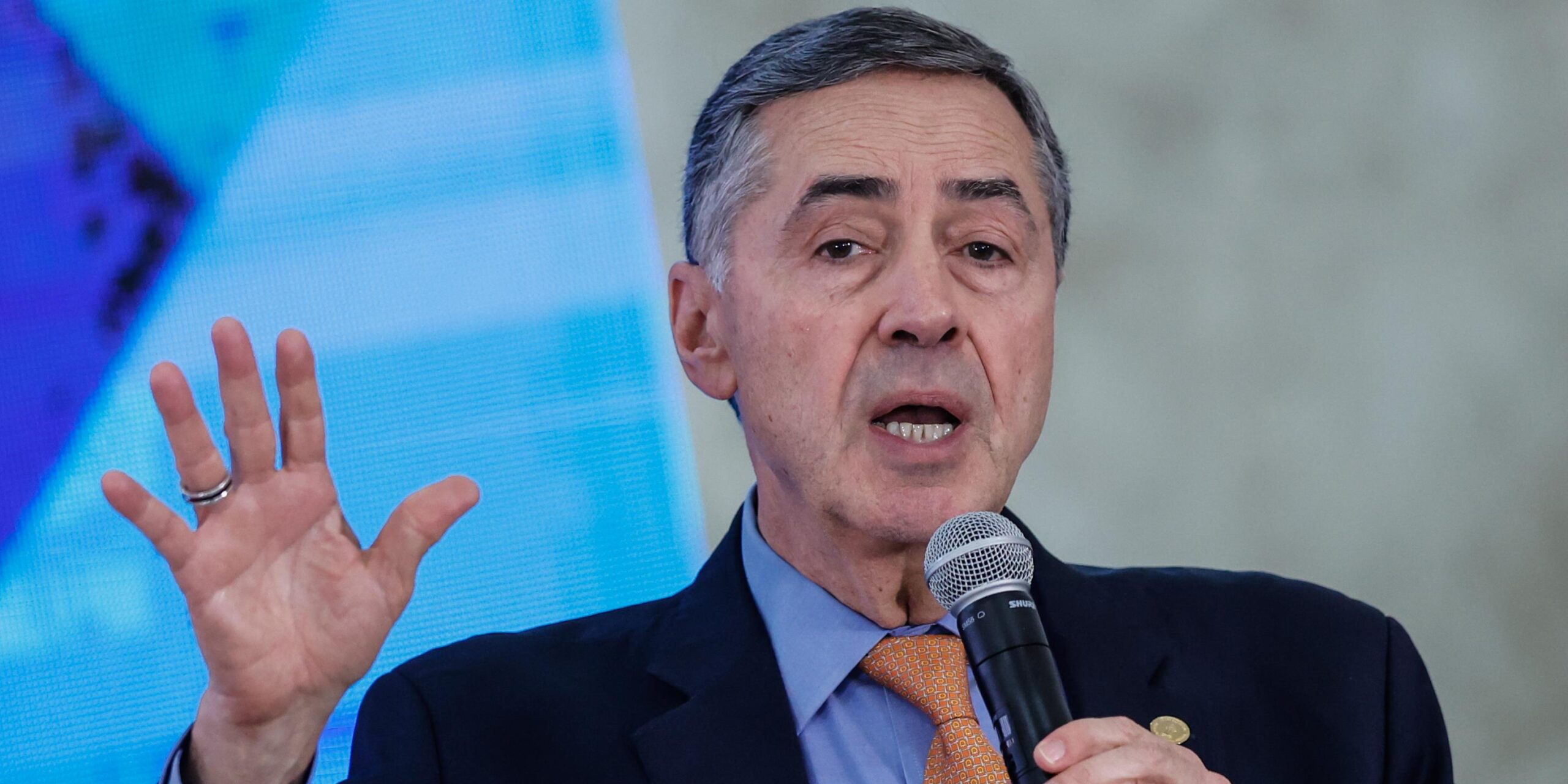 Barroso rebate críticas da Economist e defende atuação do STF