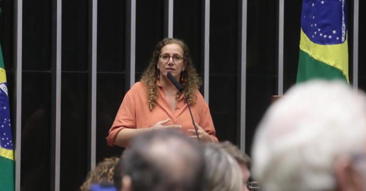 Câmara aprova projeto que amplia repasses da Lei Aldir Blanc