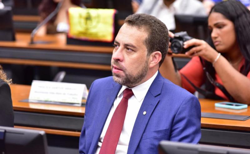 O deputado Guilherme Boulos (Psol-SP) foi o resiquisitor da audiência