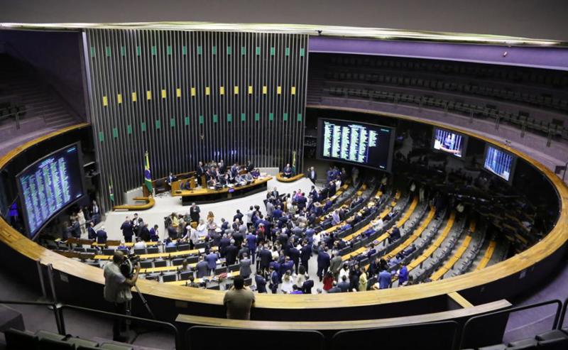 Semana será concentrada entre segunda e quarta-feira por causa do feriado da quinta-feira