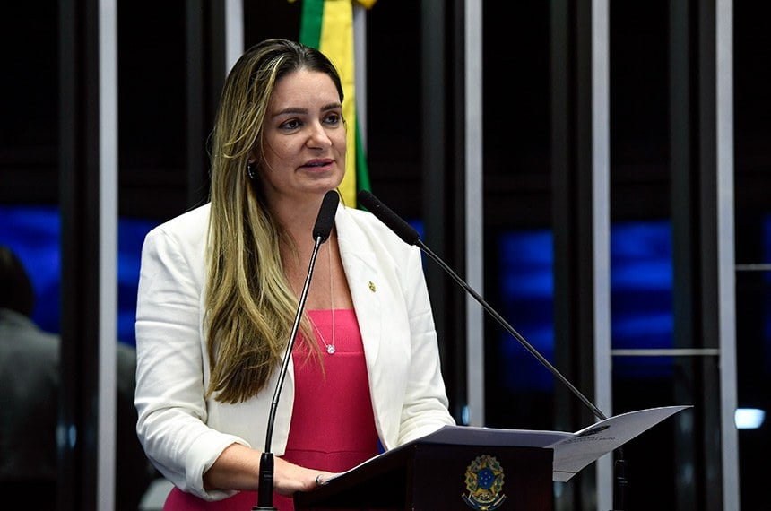 A senadora Augusta Brito (PT-CE) é a relatora do projeto