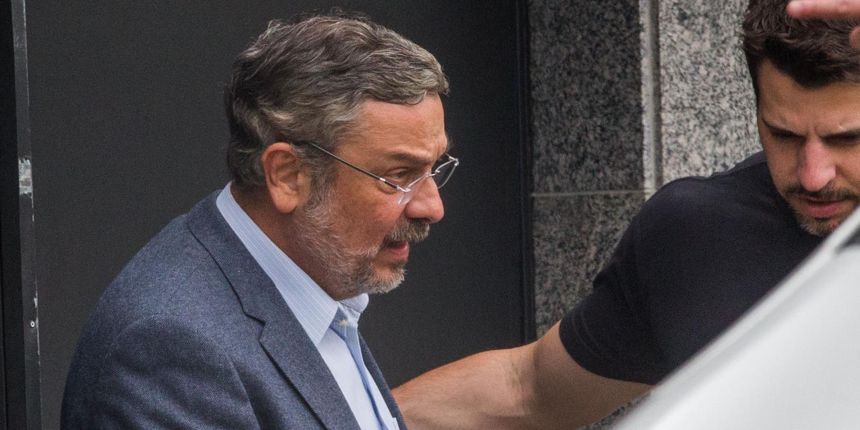 Com 2 votos a 2, Nunes Marques suspende julgamento de Palocci no STF