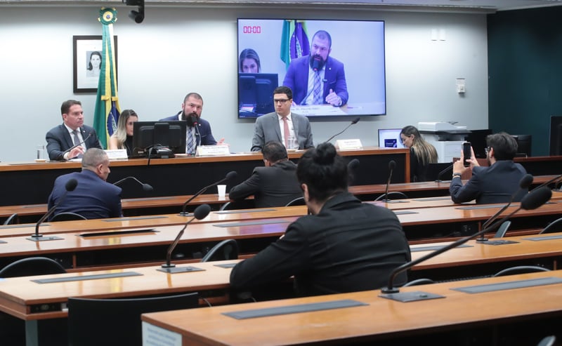 Projeto ainda será analisado por mais duas comissões e pode seguir direto ao Senado.