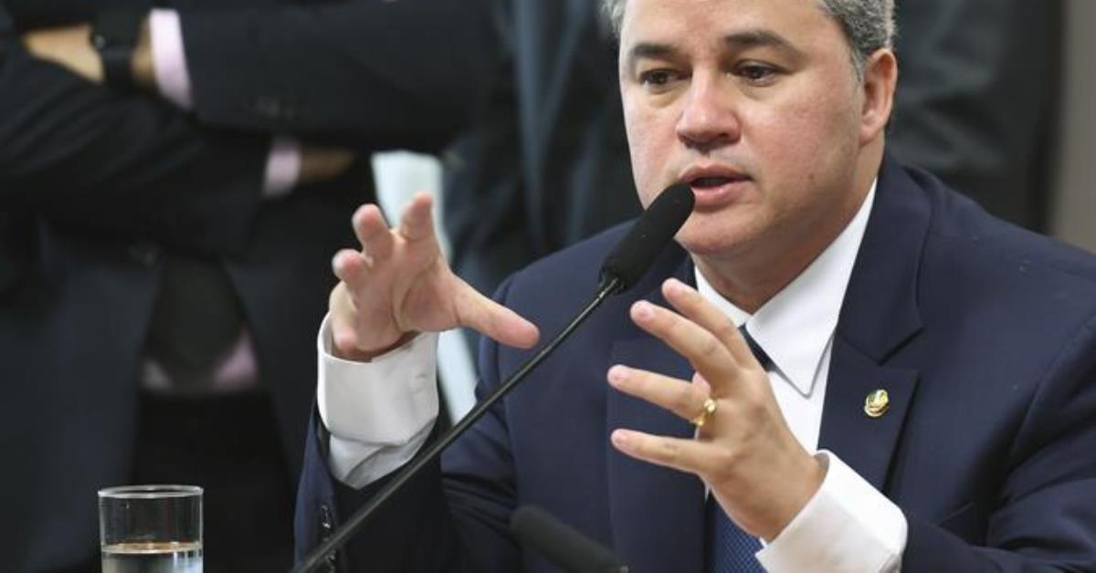 Comissão Mista de Orçamento é instalada; Efraim Filho é o presidente