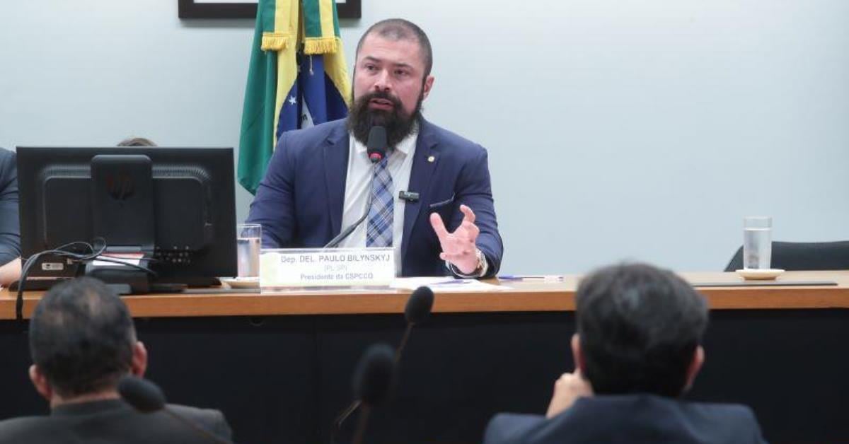 Comissão na Câmara pauta proposta que desarma segurança de Lula