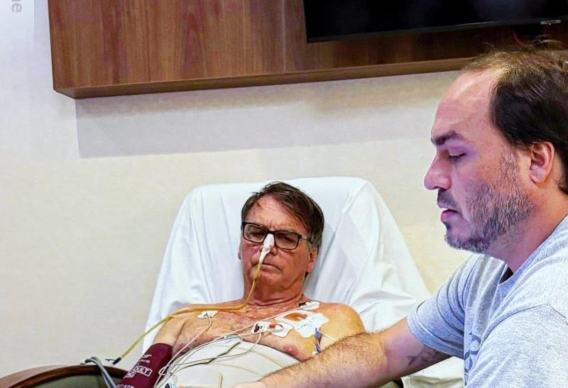 Conselho de medicina do DF investiga visitas a Bolsonaro na UTI