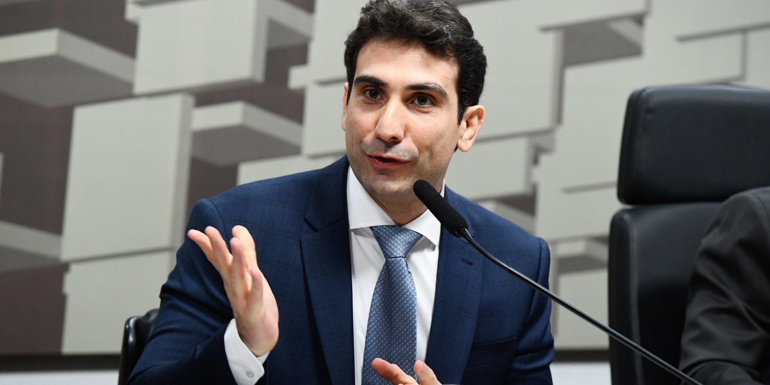 CPI das Bets convida Galípolo para depoimento