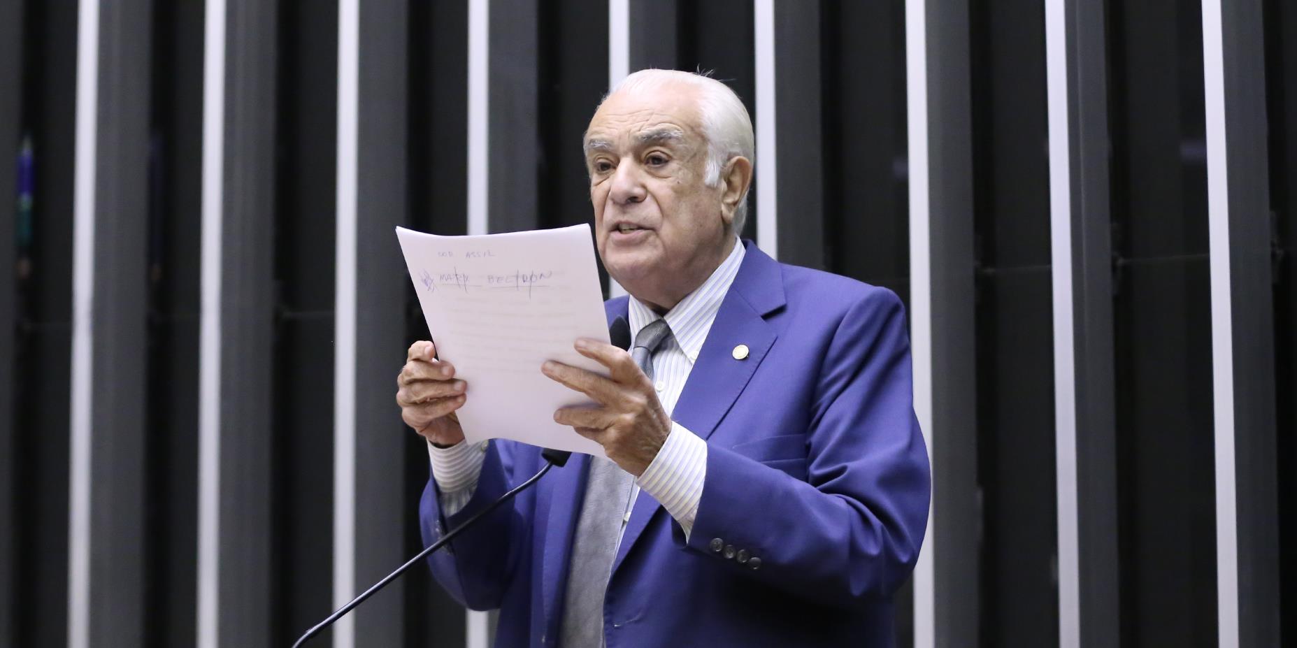 Deputado do PL critica projeto de anistia e cobra revisão técnica