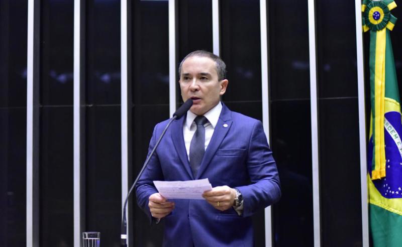 O deputado Duda Ramos (MDB-RR) é o autor da proposta