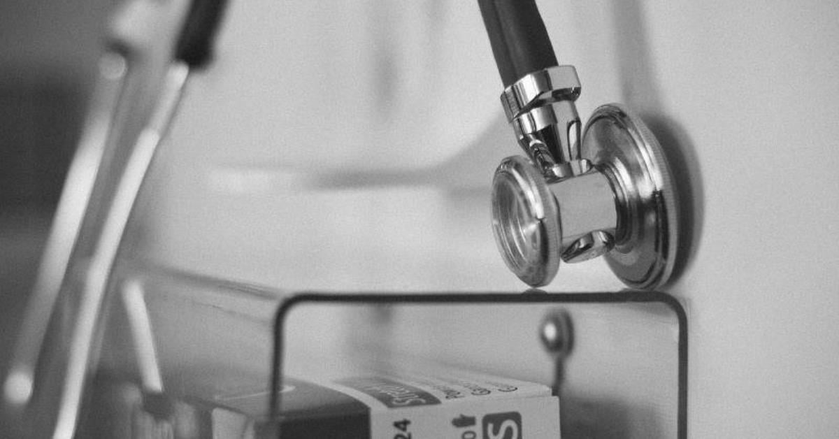 Governo cria prova nacional obrigatória para formação de médicos