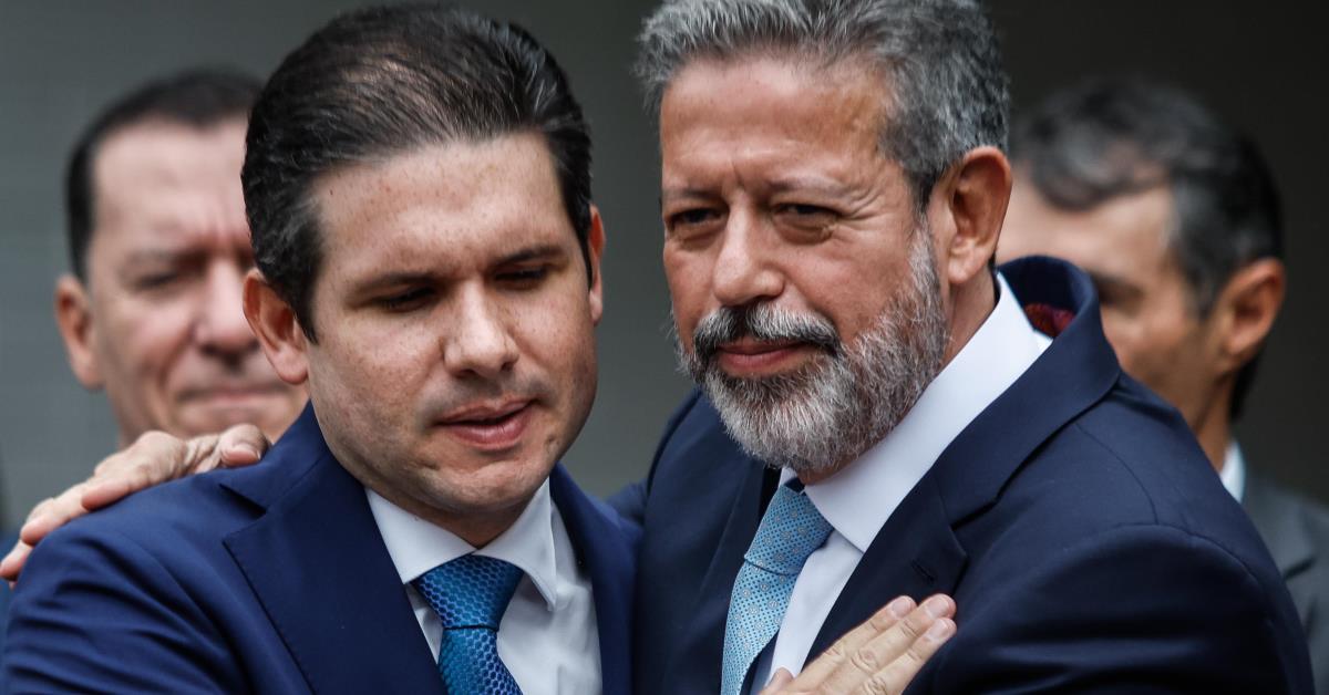 Hugo Motta escolhe Arthur Lira para relatar isenção do IR até R$ 5 mil