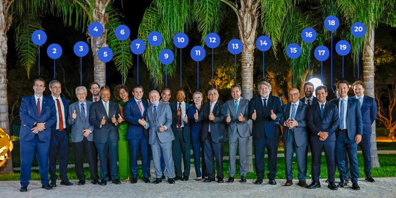 Ao todo, 18 líderes de bancada compareceram ao jantar com Lula na residência oficial do presidente da Câmara