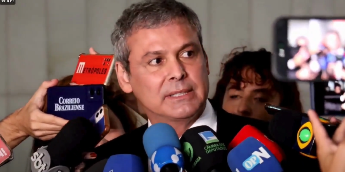 Lindbergh descarta votação da anistia e critica interferência no STF