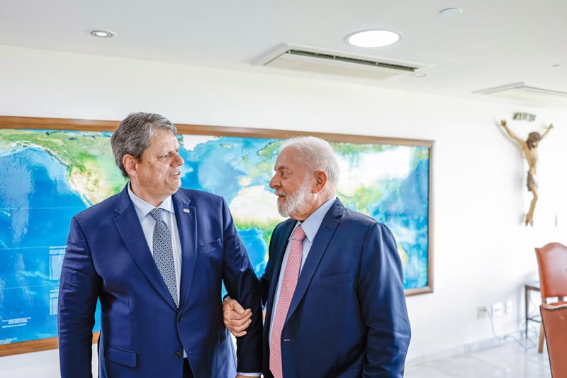 Pesquisa aponta melhora no desempenho eleitoral de Lula em relação a levantamento de março.