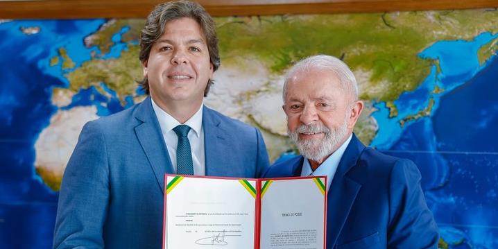 Lula nomeia presidente da Telebras como novo ministro das Comunicações