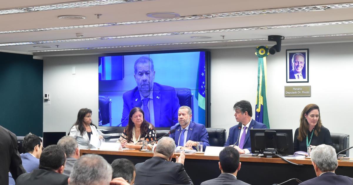 Lupi: “Quem roubou dinheiro de aposentados tem que ir para a cadeia”