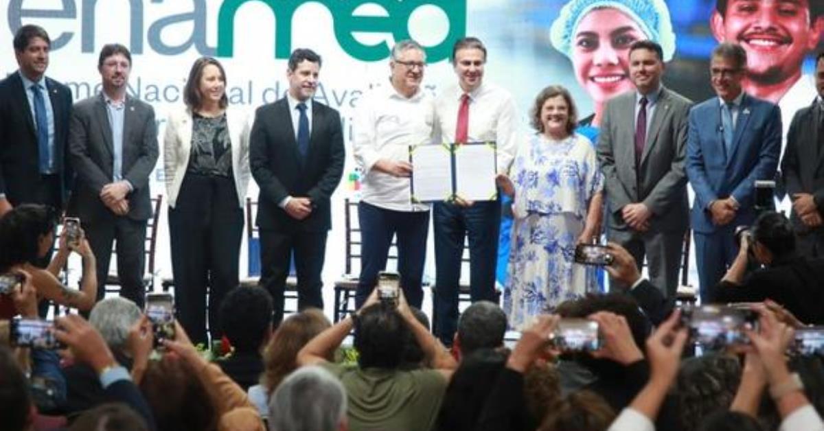 MEC lança exame nacional de avaliação da formação médica