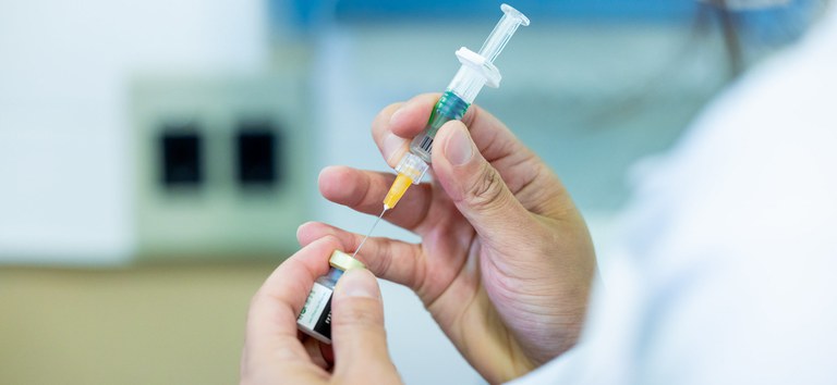 Ministério da Saúde fecha compra de 57 milhões de doses da vacina contra a Covid-19